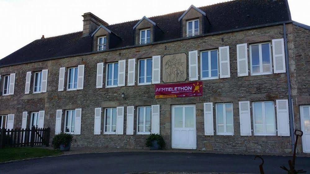 La Roche Du Marais Hotel Omonville-la-Petite Exterior photo